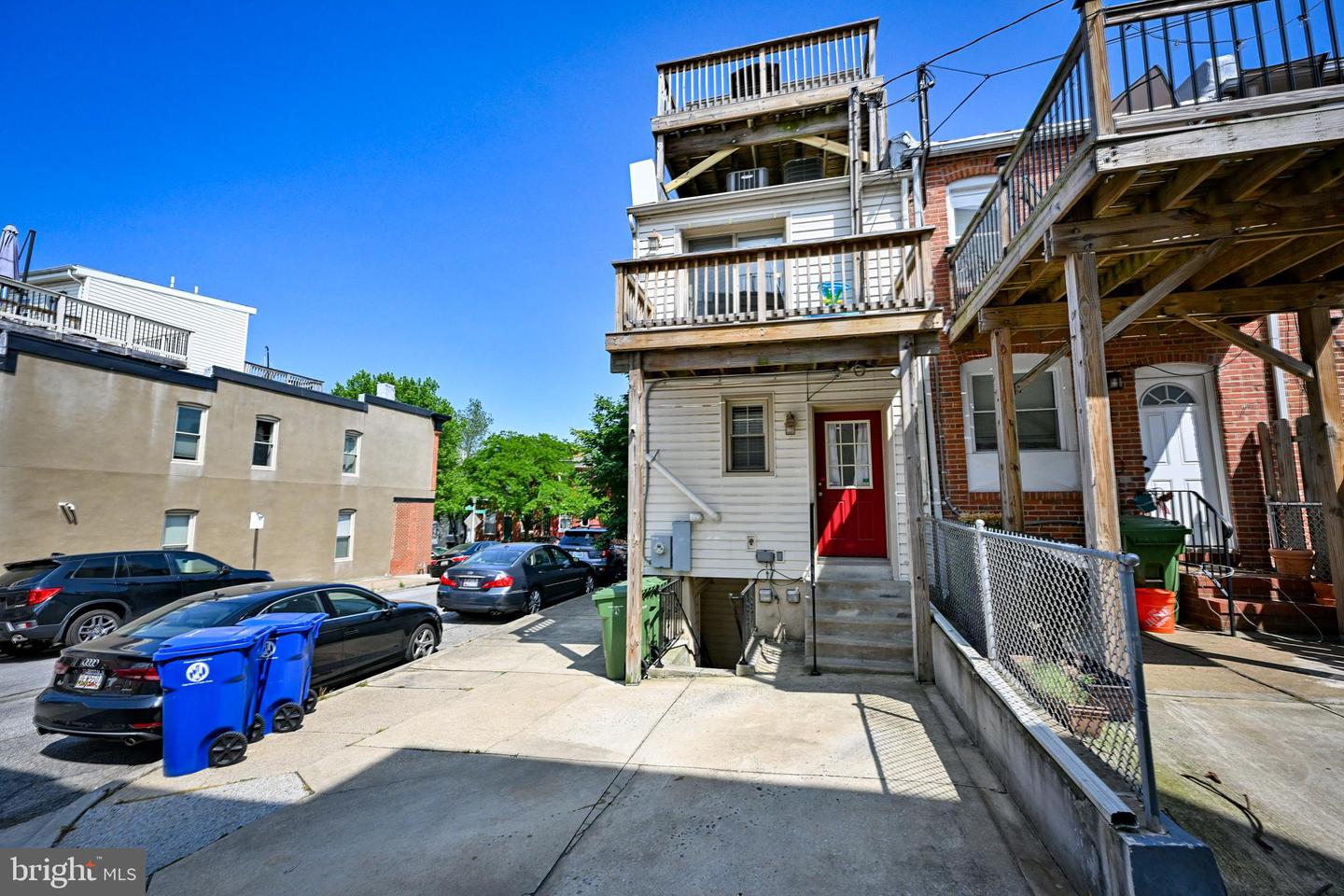 Photo 60 of 64 of 1400 Webster St townhome