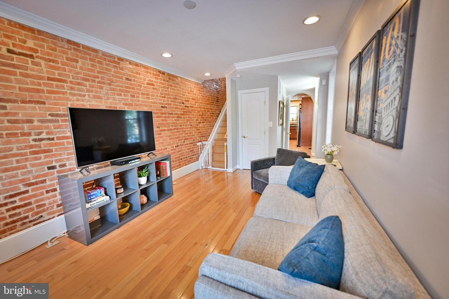 Photo 12 of 64 of 1400 Webster St townhome