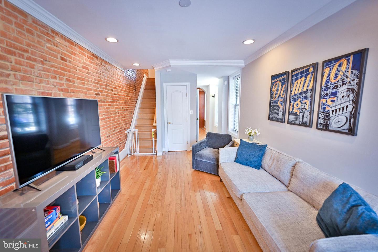 Photo 11 of 64 of 1400 Webster St townhome