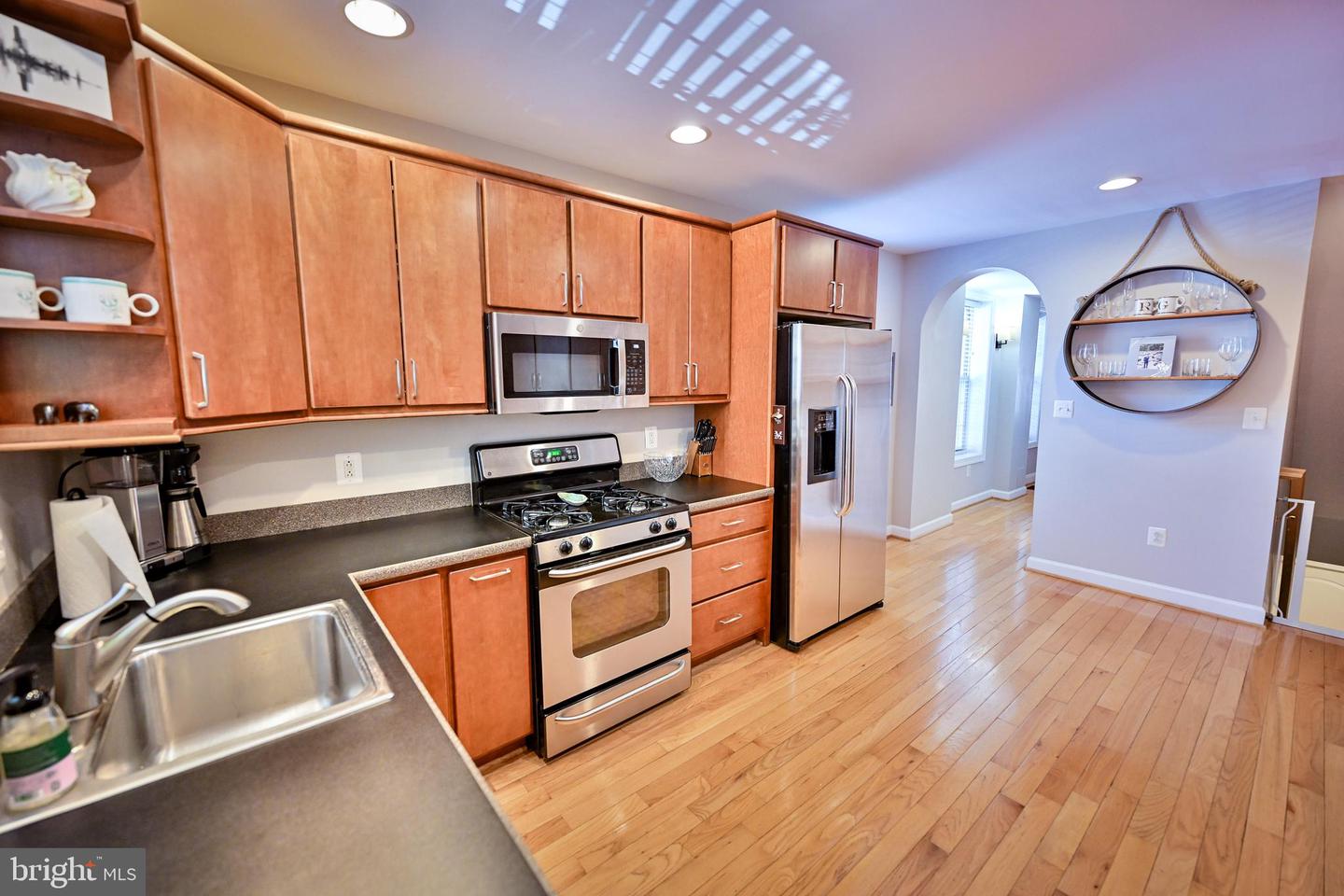 Photo 22 of 64 of 1400 Webster St townhome