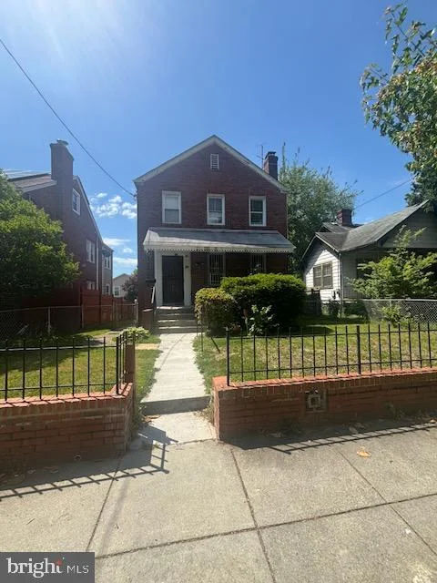 26 Milmarson Place NW