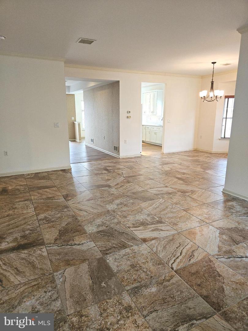 Photo 11 of 22 of 1741 Speedwell Rd house