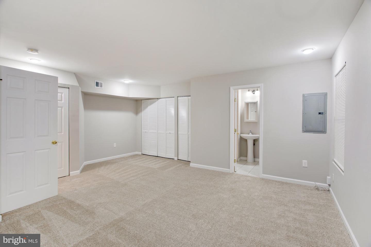 Photo 4 of 28 of 18461 Sierra Springs Sq townhome