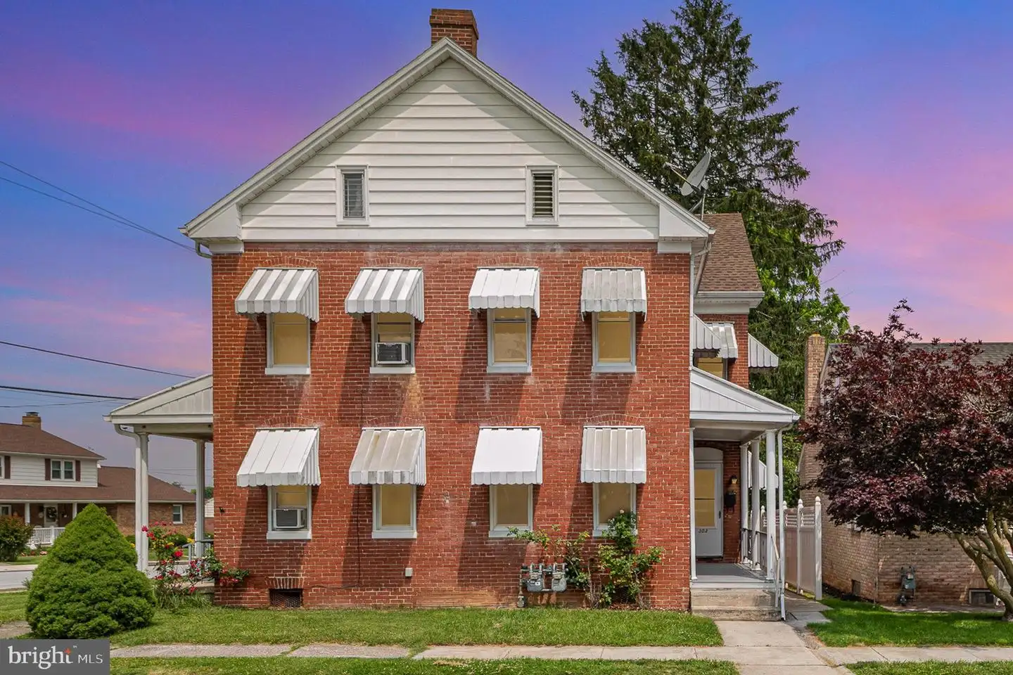 303 Ridge Ave, Mcsherrystown, PA, 17344