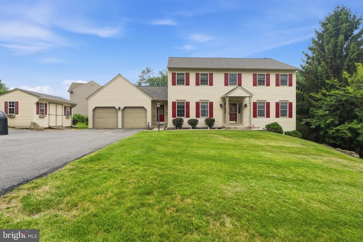 906 Hidden Hollow Drive, Gap, PA, 17527