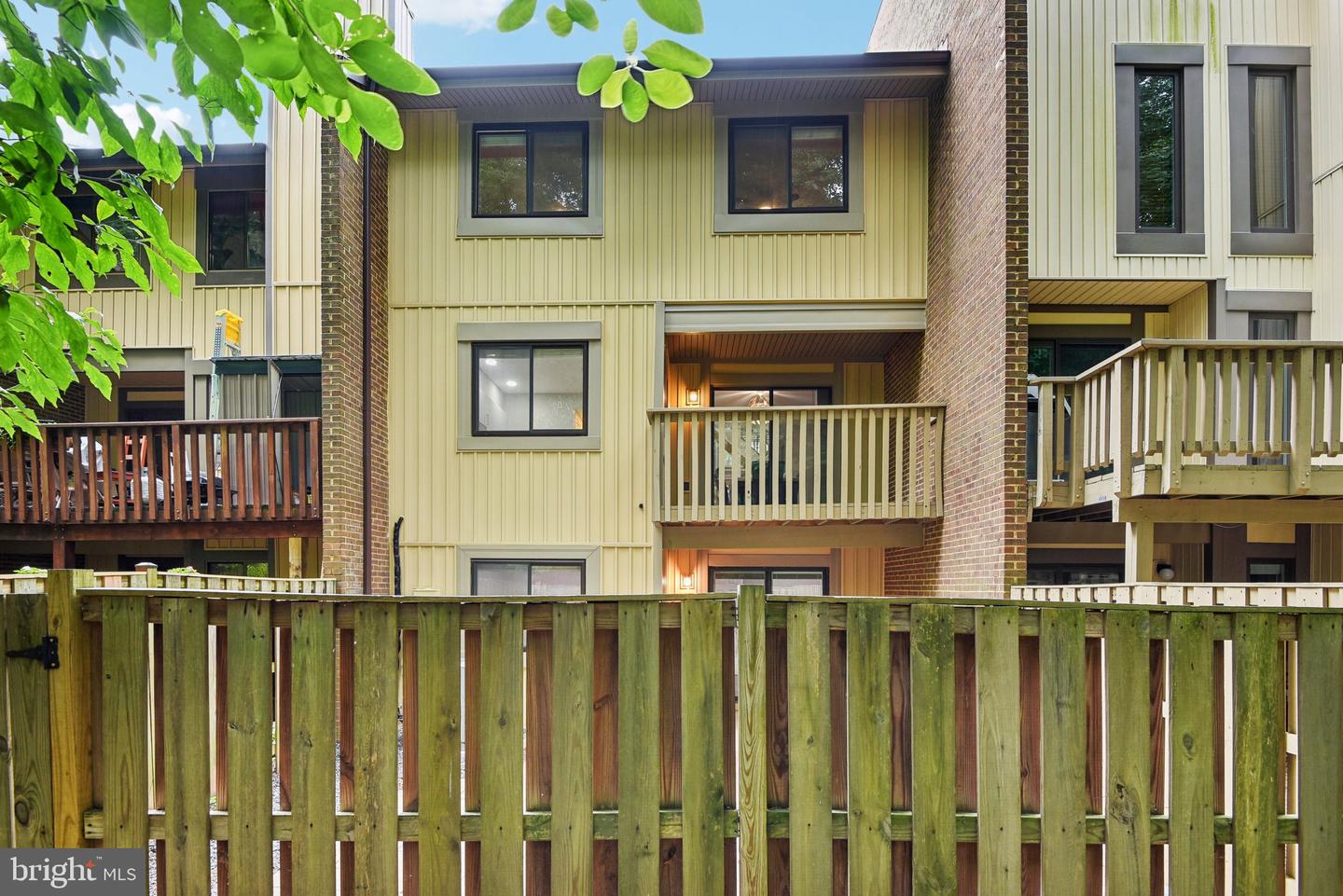 Photo 37 of 45 of 2045 Winged Foot Ct townhome
