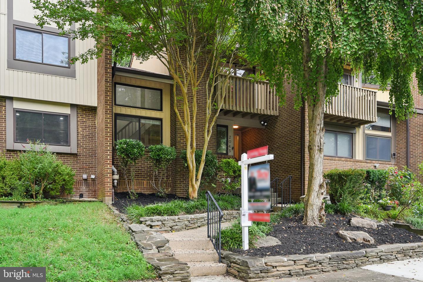 Photo 3 of 45 of 2045 Winged Foot Ct townhome