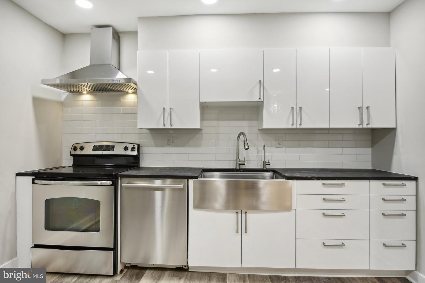 Photo 11 of 45 of 2045 Winged Foot Ct townhome