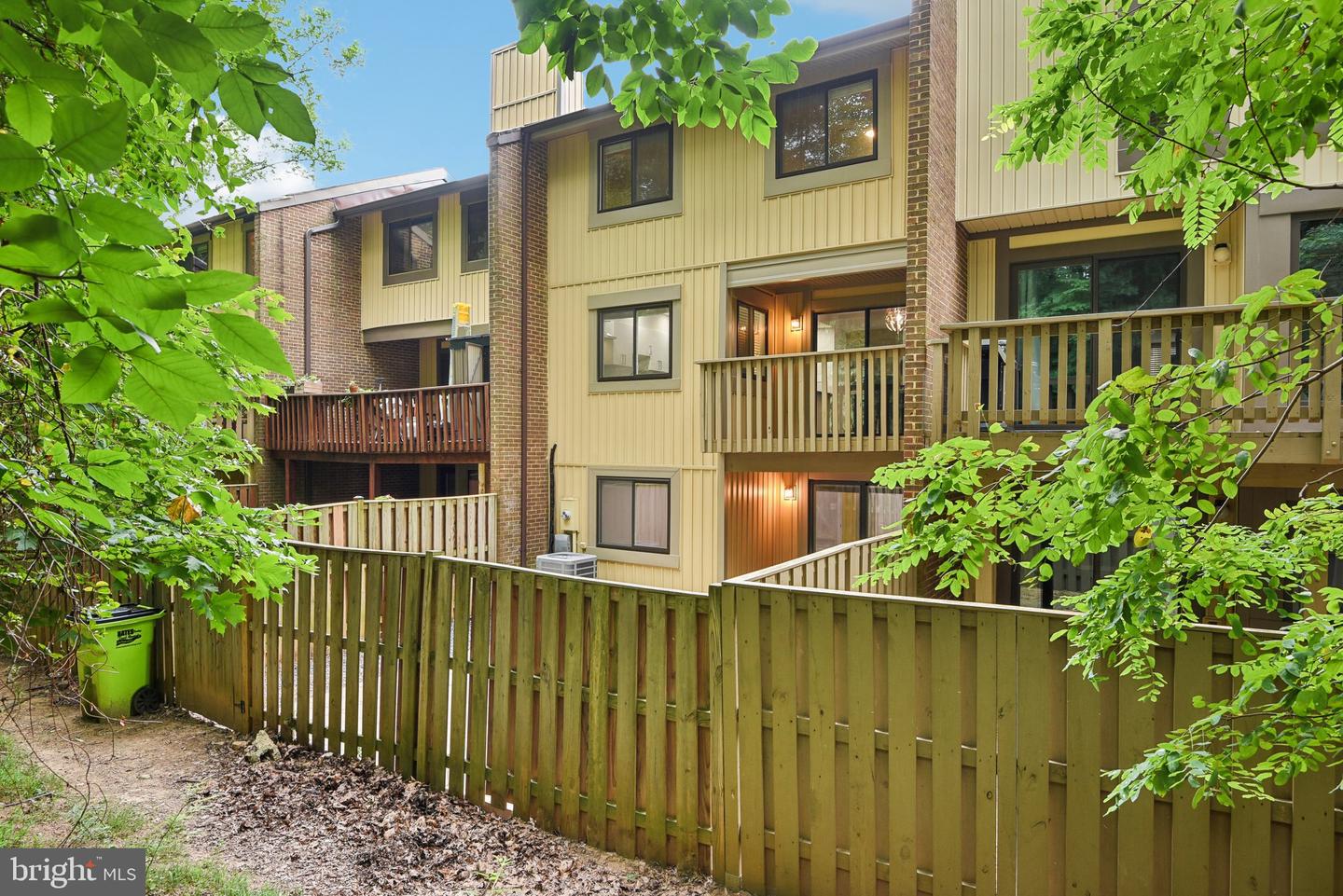 Photo 36 of 45 of 2045 Winged Foot Ct townhome