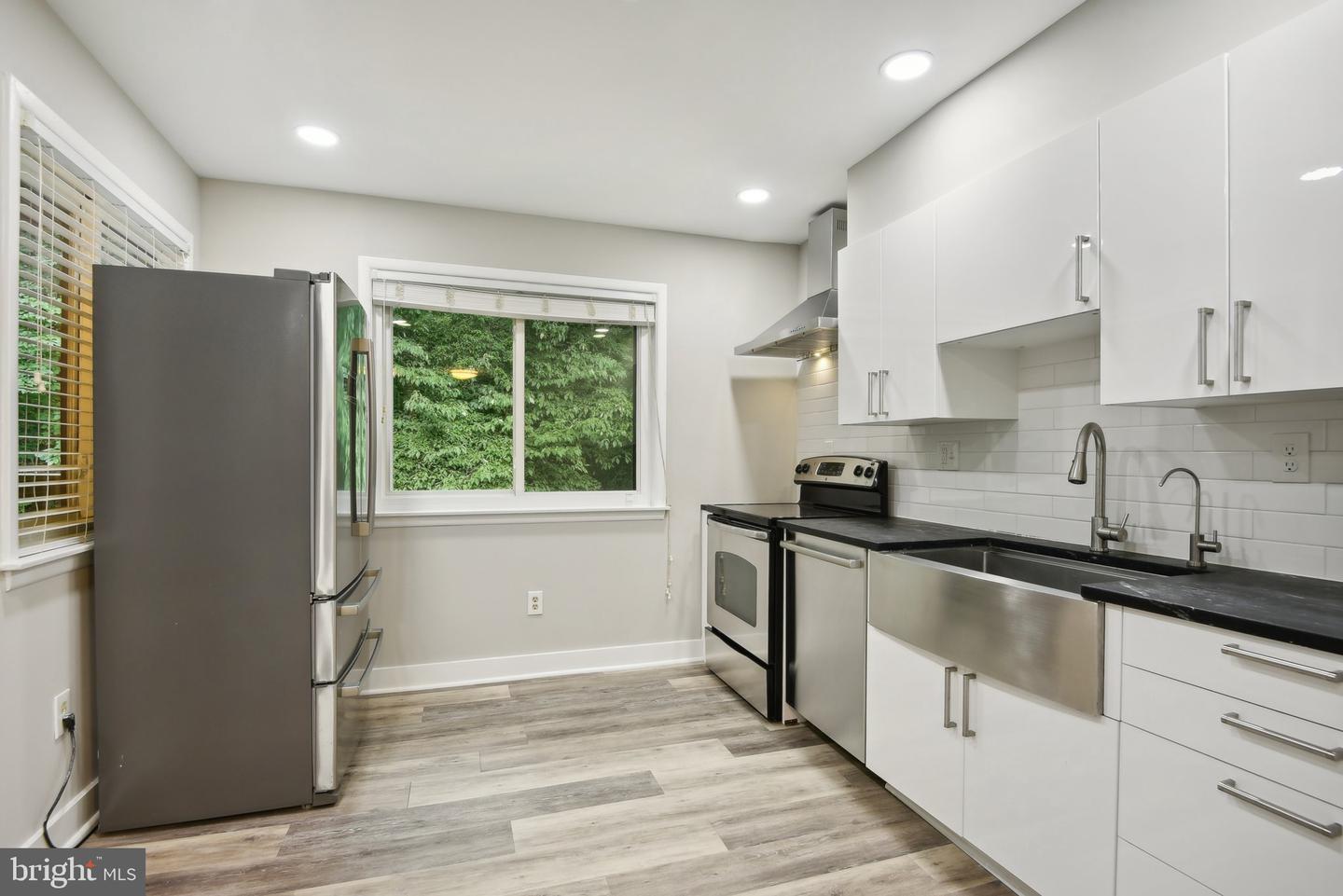 Photo 13 of 45 of 2045 Winged Foot Ct townhome
