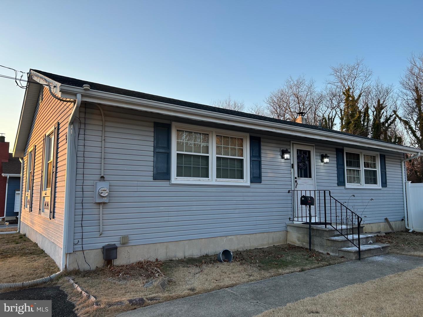 Listing image 3