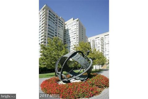 Condominium in Chevy Chase MD 4515 Willard AVENUE.jpg