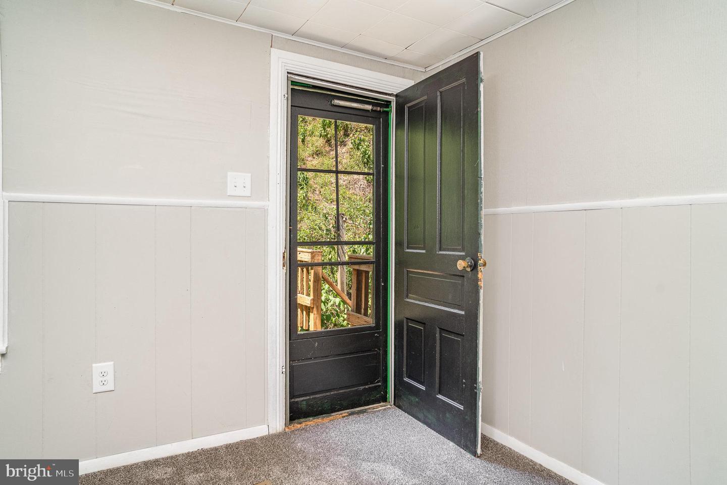 Photo 15 of 21 of 801 Mohn St townhome