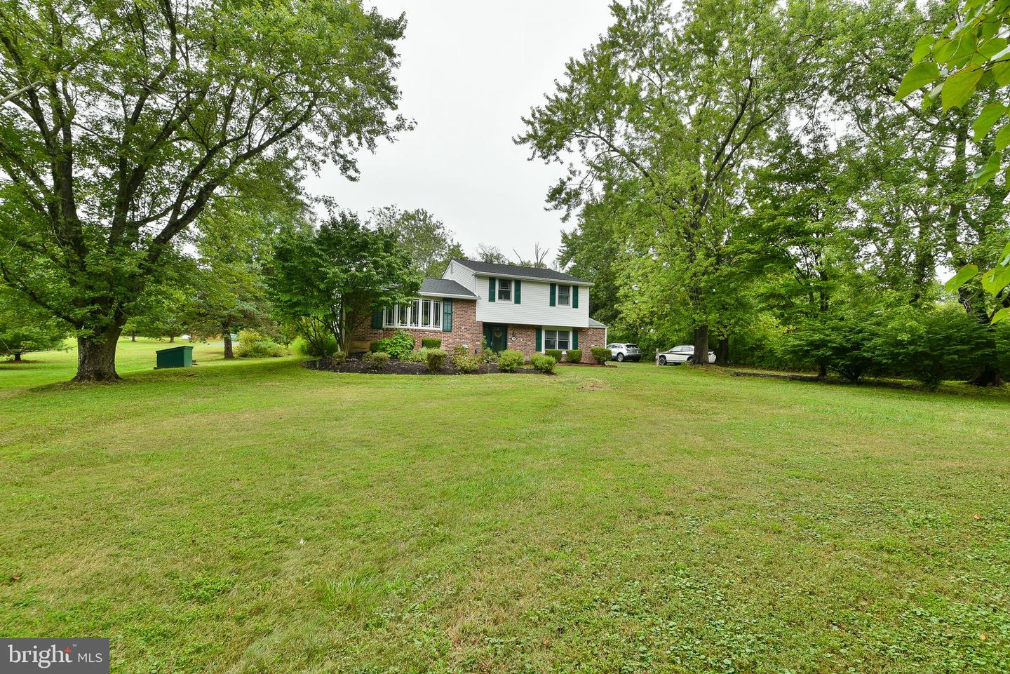 Photo 3 of 44 of 748 Geigel Hill Rd house