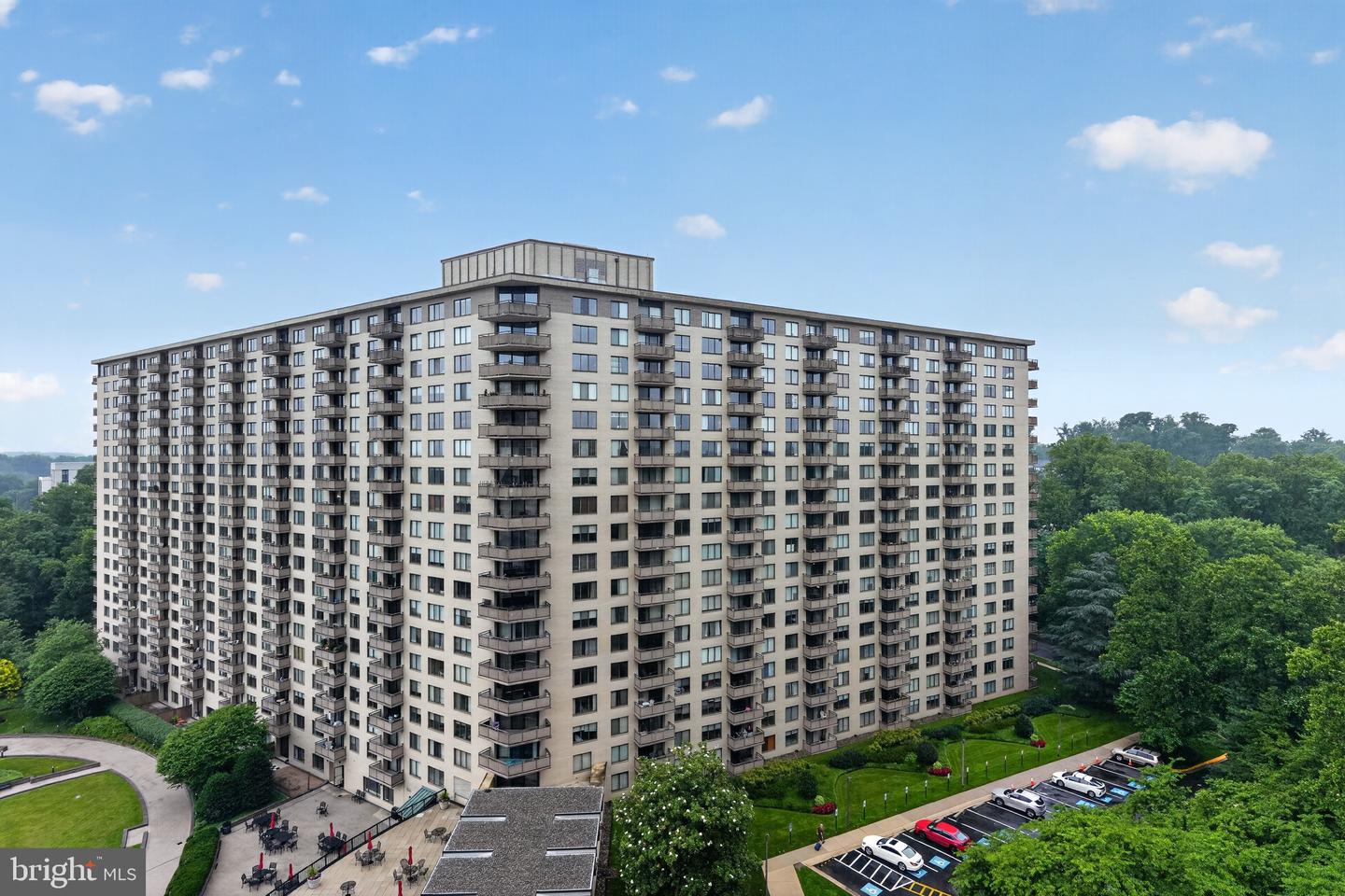 5225 Pooks Hill Road Unit 1302N, Bethesda, MD, 20814