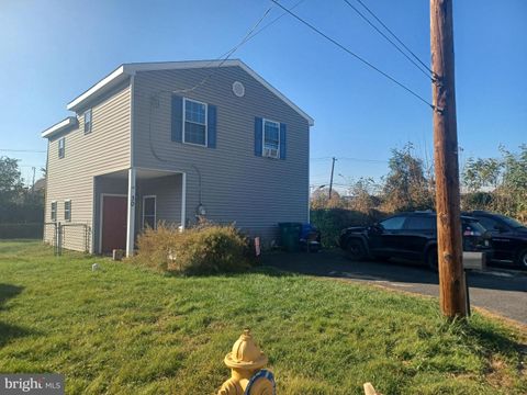 Single Family Residence in Levittown PA 30 Grieb AVENUE.jpg