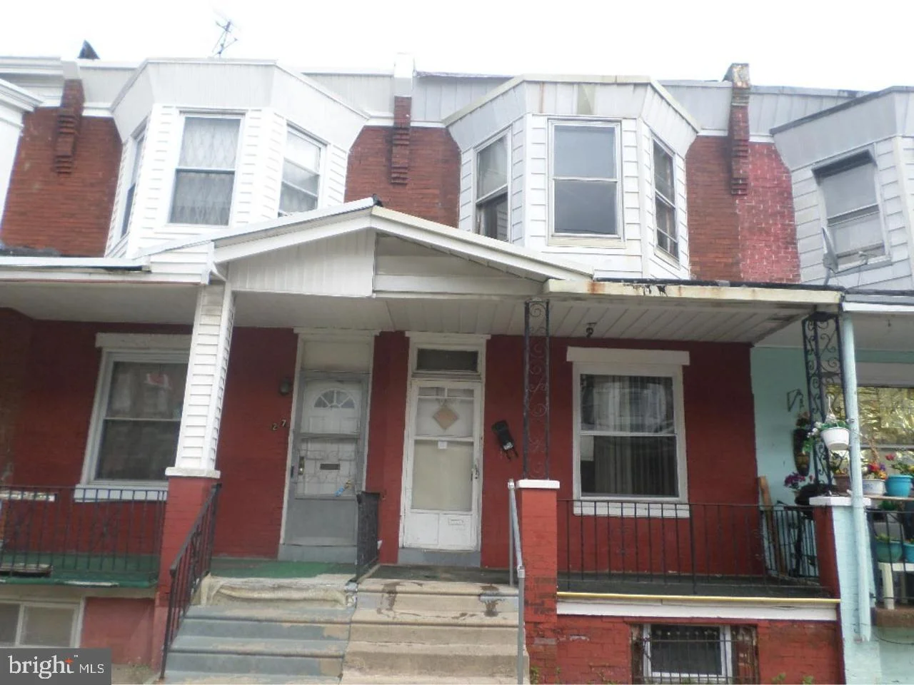 325 N Robinson Street