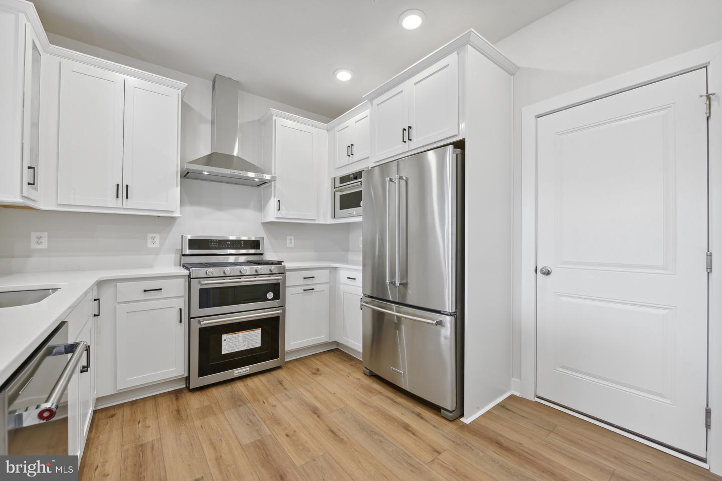 Photo 3 of 18 of 20815 Wood Quay Dr townhome