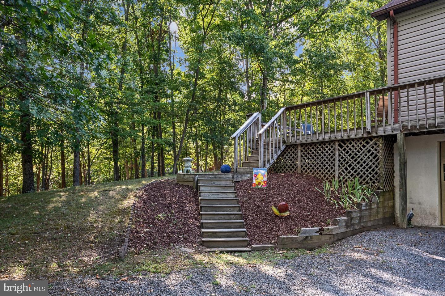 Photo 9 of 52 of 1232 Lakeview Dr house