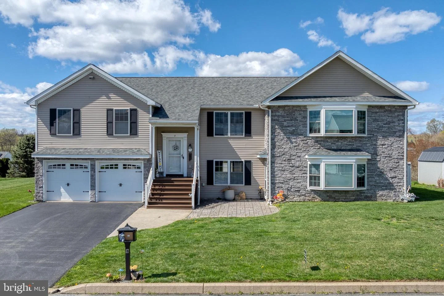 17 Vickilee Drive