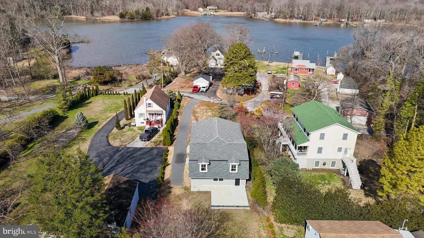 2507 Island View Road