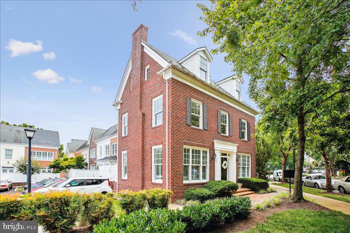 Photo 4 of 65 of 973 Powhatan St townhome