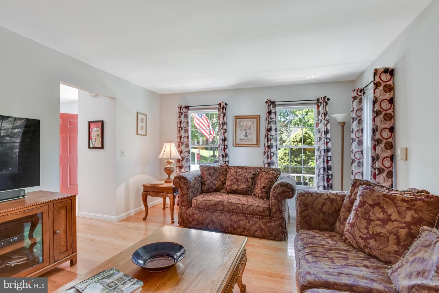 Photo 11 of 46 of 15106 Wetherburn Dr house