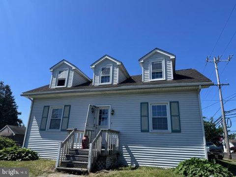 Single Family Residence in Warminster PA 549 Madison AVENUE.jpg