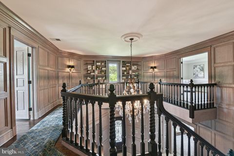 Single Family Residence in McLean VA 1284 Ballantrae Farm DRIVE 17.jpg