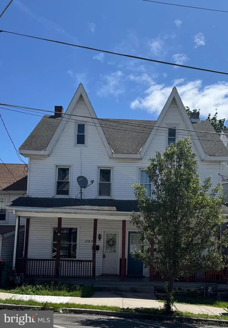 253 N 2nd Street