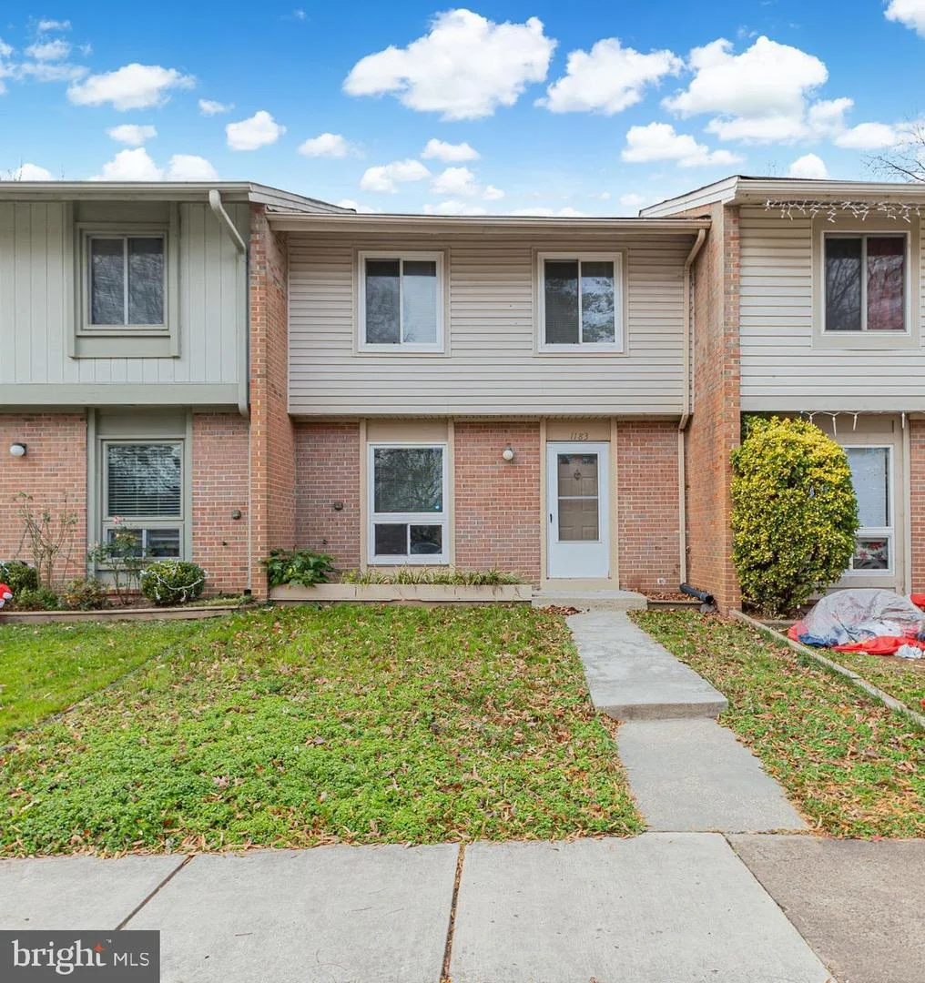 1183 Autumnhaze Court