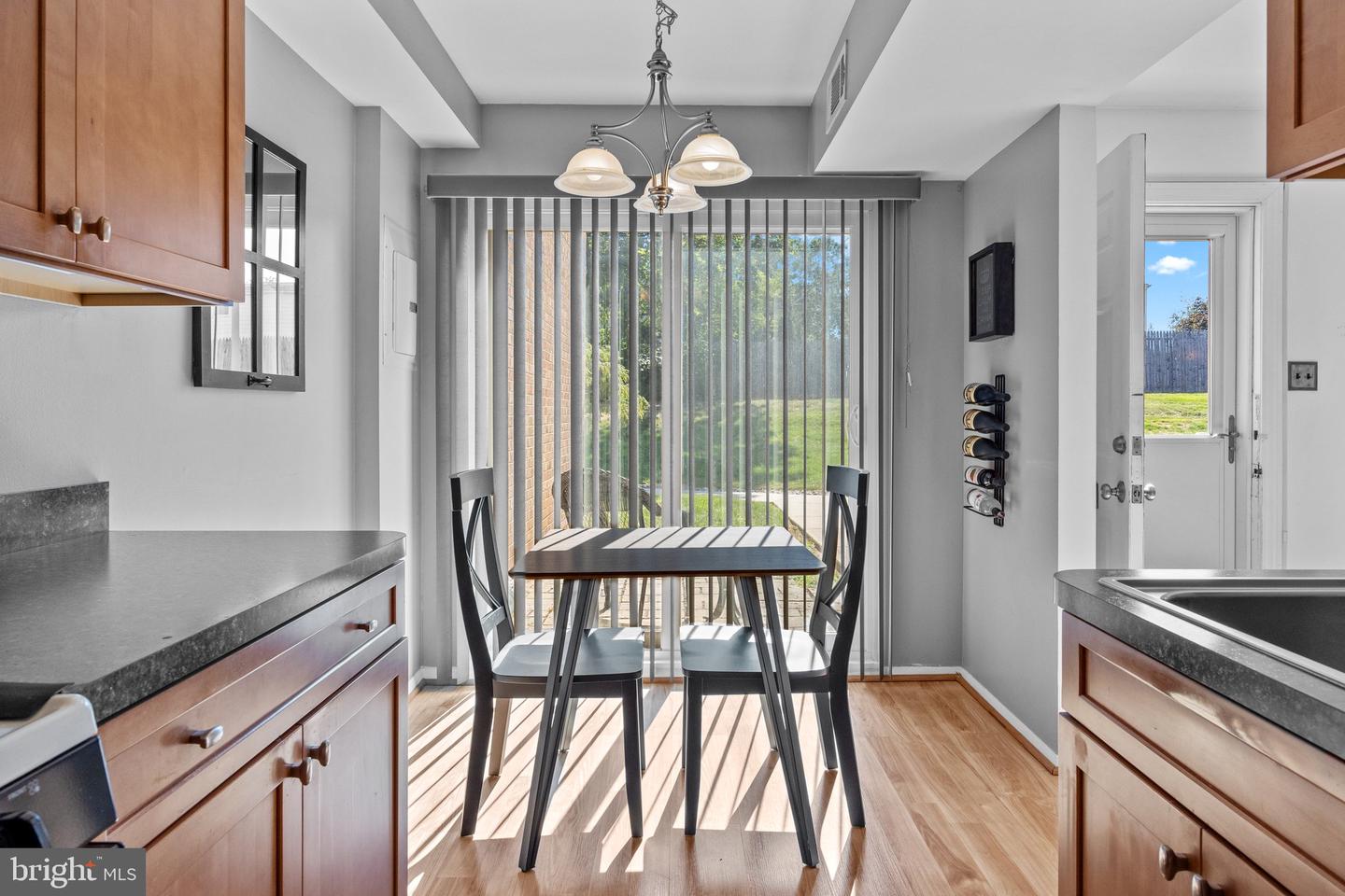 Photo 11 of 25 of 423 Brandywine Ct townhome