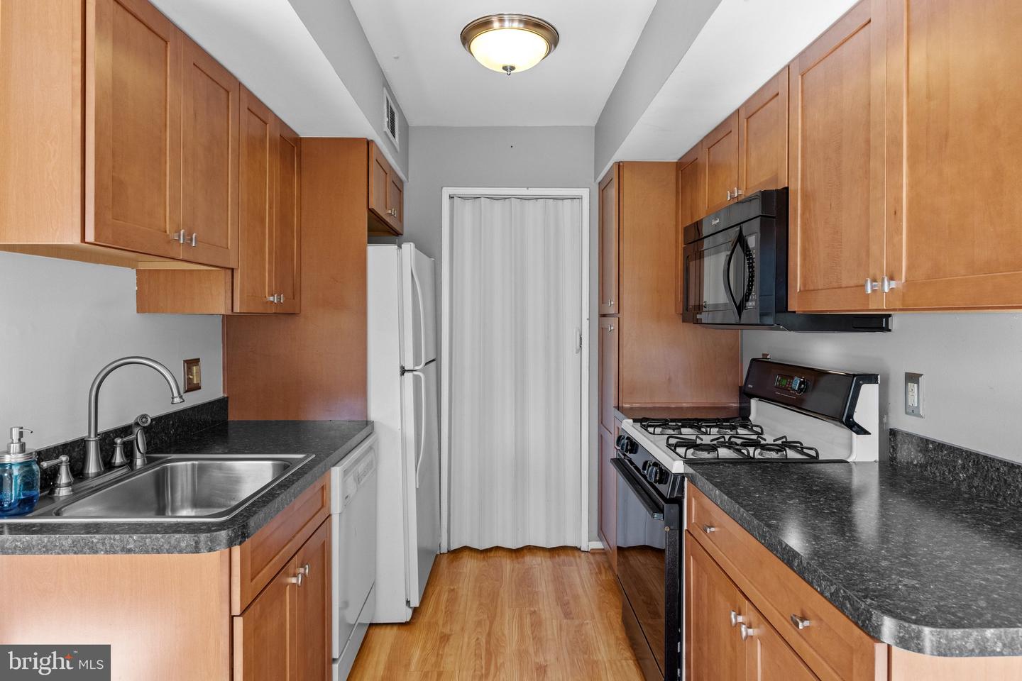 Photo 9 of 25 of 423 Brandywine Ct townhome
