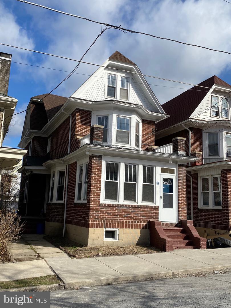 Photo 1 of 35 of 33 W Bertsch St multi-family property