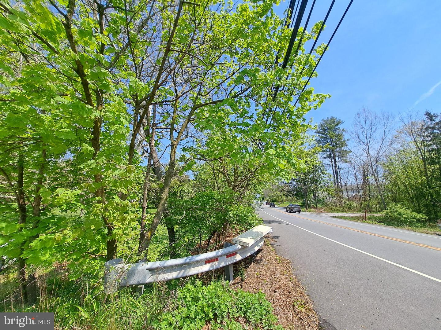 Photo 2 of 15 of 1703 S Collegeville Rd house
