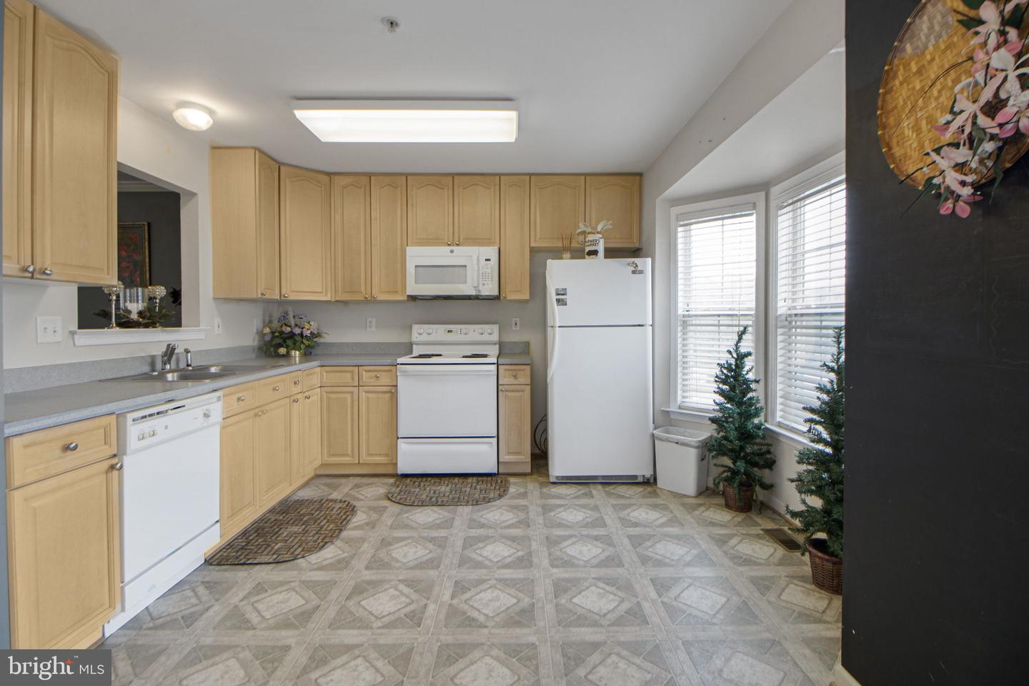 Photo 13 of 62 of 117 Sentry Rdg townhome
