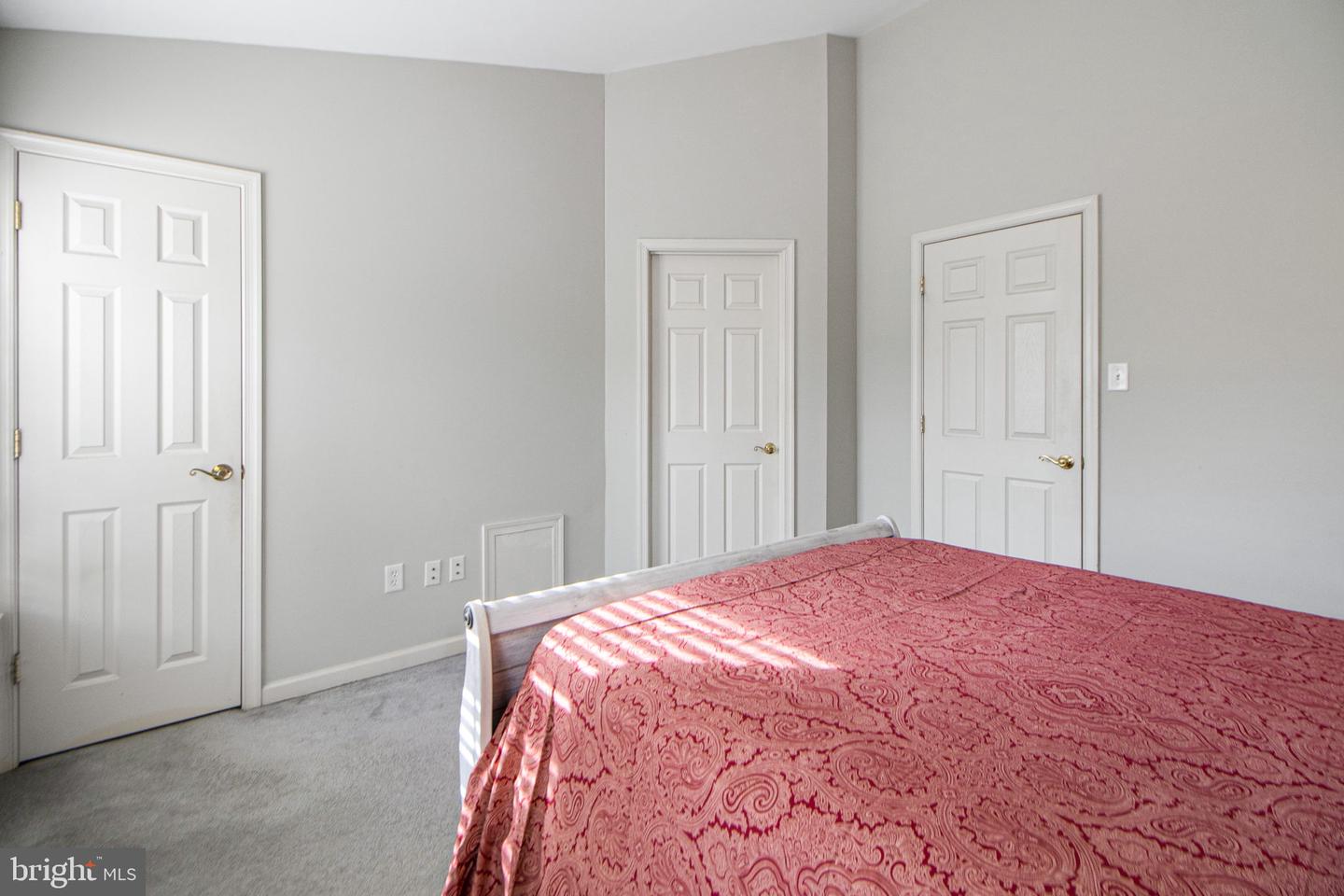 Photo 19 of 62 of 117 Sentry Rdg townhome