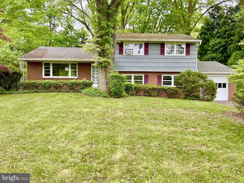 Single Family Residence in Ewing NJ 12 Federal City ROAD.jpg