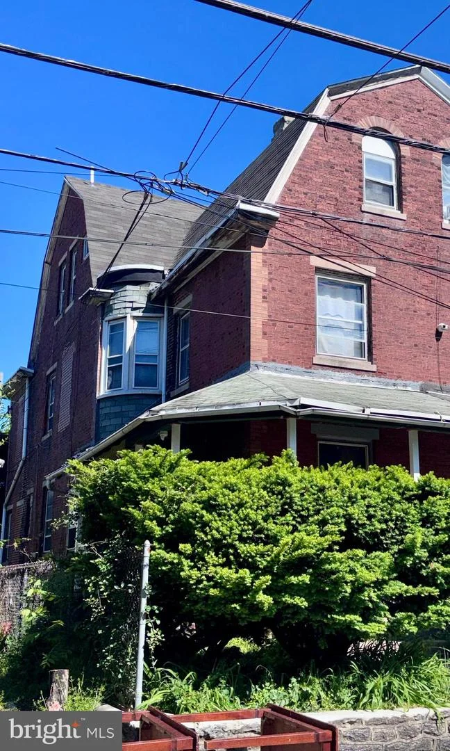 71 E Penn Street