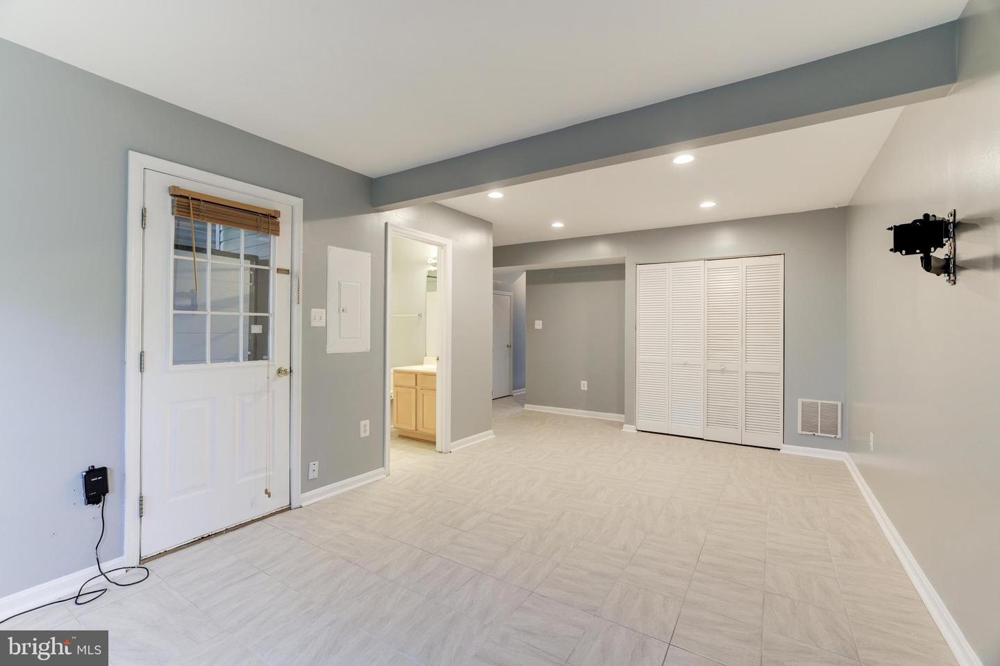 Photo 10 of 52 of 45564 Mallard Point Ter townhome