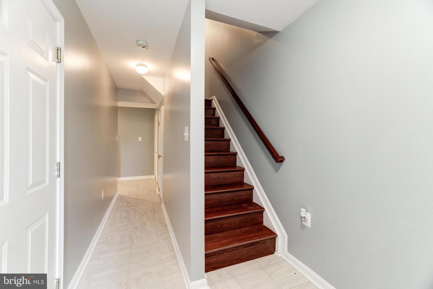 Photo 5 of 52 of 45564 Mallard Point Ter townhome