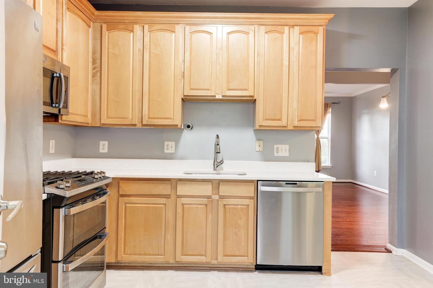 Photo 30 of 52 of 45564 Mallard Point Ter townhome