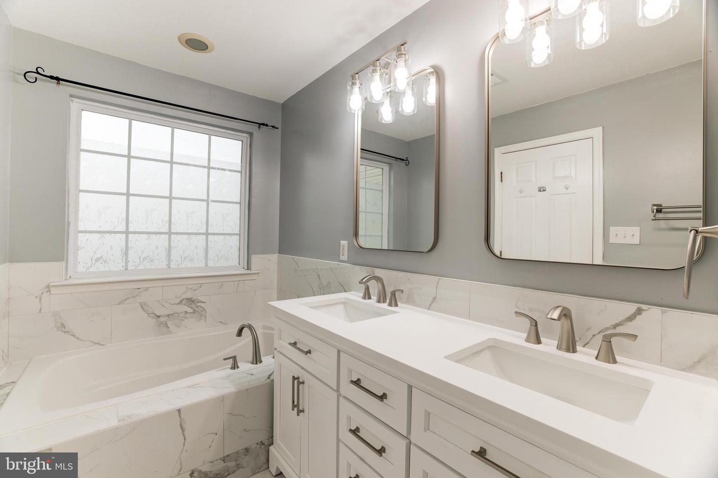 Photo 44 of 52 of 45564 Mallard Point Ter townhome