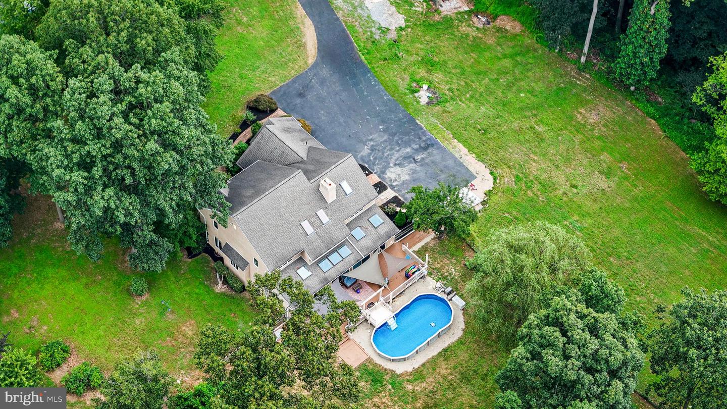 12 Wagner Ln