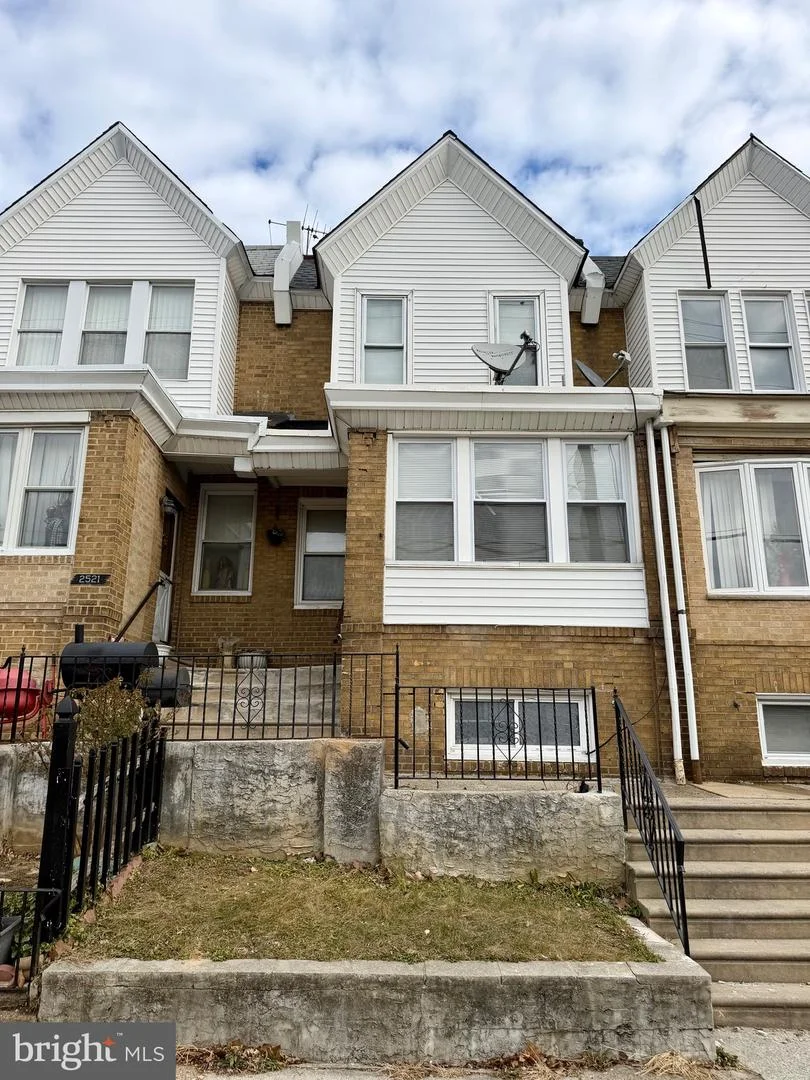 2523 S 66th Street