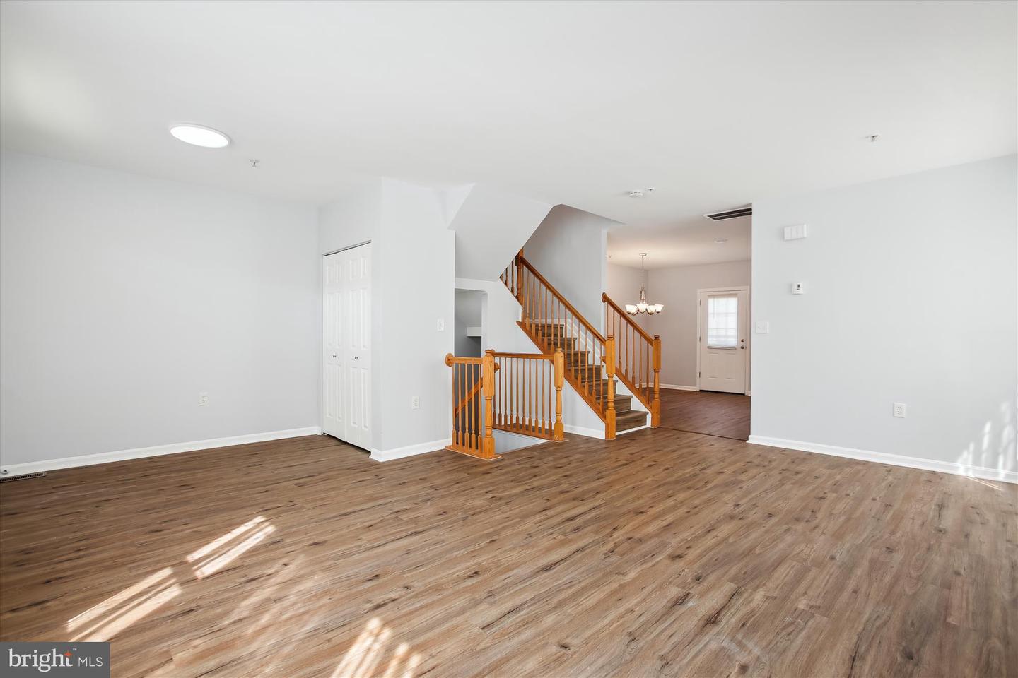 Photo 5 of 20 of 1823 Bruce Pl SE townhome