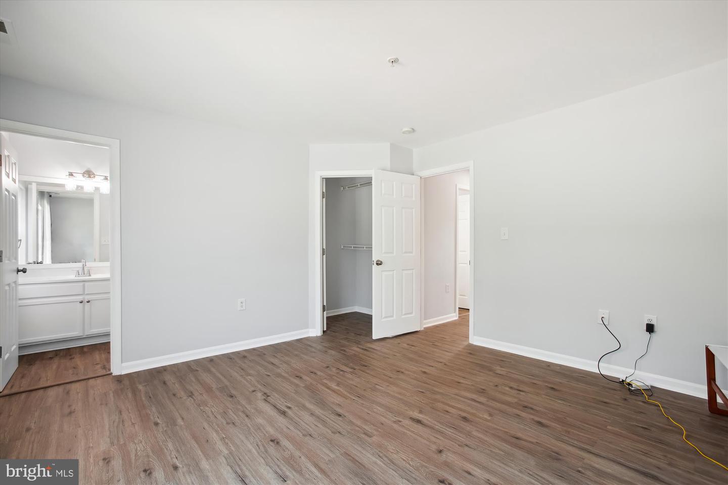 Photo 11 of 20 of 1823 Bruce Pl SE townhome