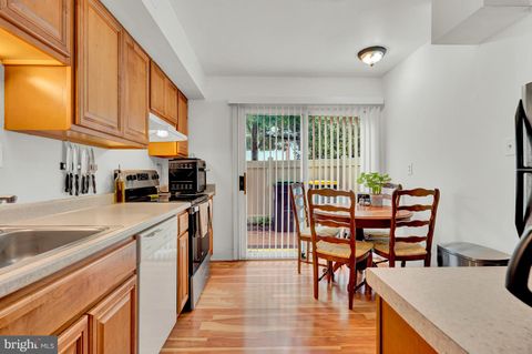 Townhouse in Wilmington DE 3 Thistle COURT 9.jpg