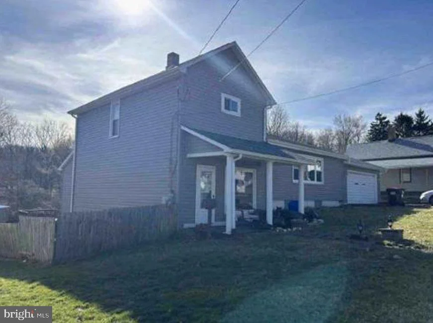 230 N Vine Street, New Castle, PA, 16101