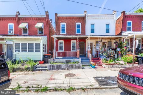 Townhouse in Chester PA 214 Ward STREET.jpg